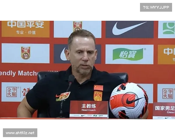 东亚杯临战主帅仍未定,久尔杰维奇待命成焦点 东亚杯临战主帅仍未定,久尔杰维奇待命成焦点